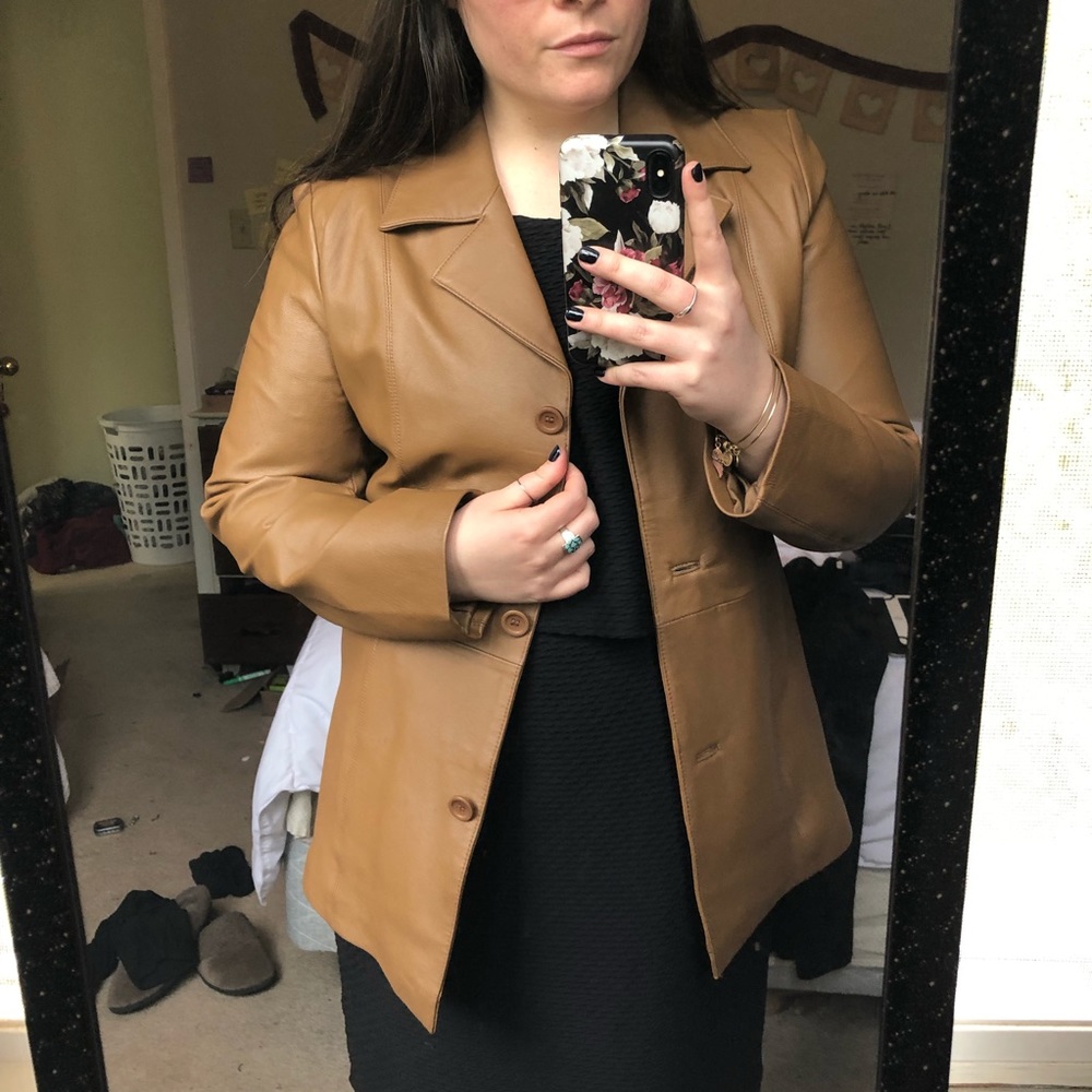 100% LEATHER JACKET • like new!